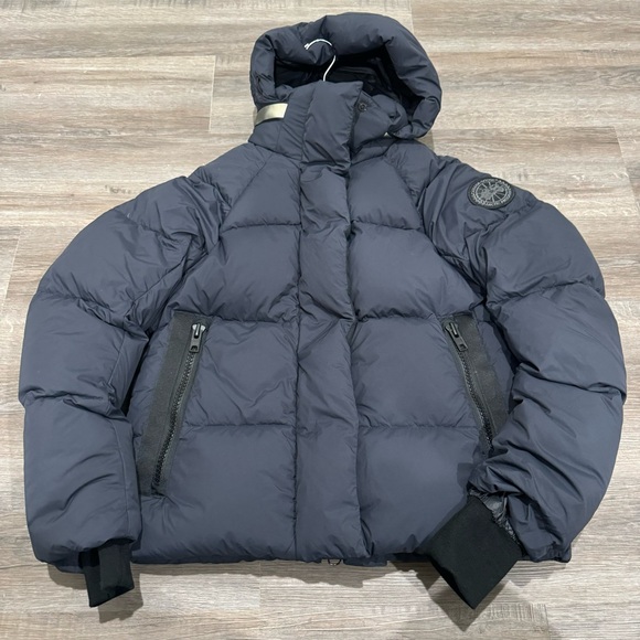 Canada Goose Jackets & Blazers - Canada Goose Junction Puffer Jacket Coat Parka In Navy Marine 2602LB
